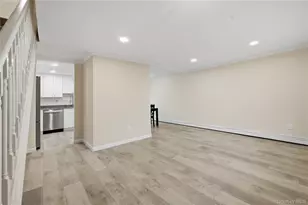 257 Southaven Ave, Medford, NY 11763 - Photo 18