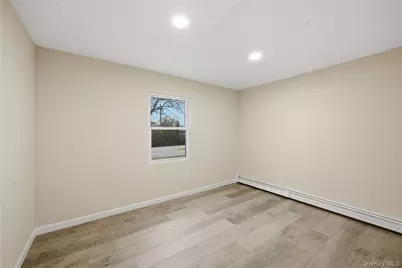 257 Southaven Avenue, Medford, NY 11763 - Photo 8