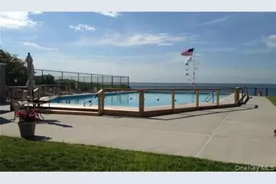 458 Mariners Way #458, Copiague, NY 11726 - Photo 10