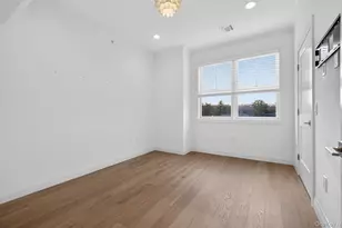 28301 Spruce Pond Cir, Plainview, NY 11803 - Photo 32