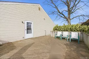 2 McLeod St, Massapequa Park, NY 11762 - Photo 10