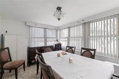 17 Standish Road, Valley Stream, NY 11580 - Photo 8