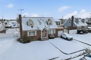 17 Standish Rd, Valley Stream, NY 11580 - Photo 2