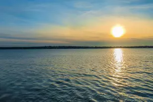 1 Toms Point Ln, Port Washington, NY 11050 - Photo 20