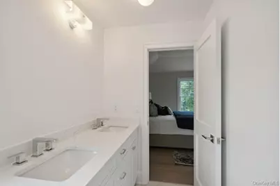 48 Plainview Road, Woodbury, NY 11797 - Photo 34