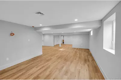 4 Northwood Court, Woodbury, NY 11797 - Photo 30