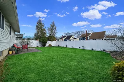 2337 Sycamore Avenue, Wantagh, NY 11793 - Photo 24