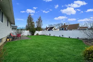 2337 Sycamore Ave, Wantagh, NY 11793 - Photo 24