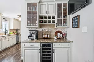 7 Gary St, Port Jefferson Station, NY 11776 - Photo 14