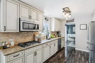 7 Gary St, Port Jefferson Station, NY 11776 - Photo 12