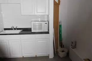 77 N Phillips Ave, Speonk, NY 11972 - Photo 4