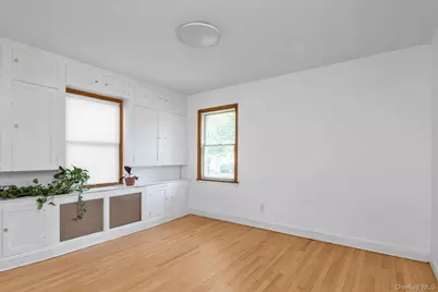 18 Hathaway Drive, Garden City, NY 11530 - Photo 10