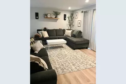 69 New Holland Village, Nanuet, NY 10954 - Photo 8