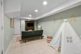 677 James St, Pelham, NY 10803 - Photo 30