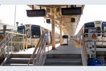 14 Franklin Avenue #2nd Fl, Port Washington, NY 11050 - Photo 8