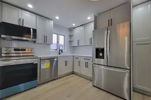 258 Jefferson Ave, Island Park, NY 11558 - Photo 4