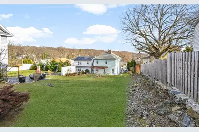 Pinebrook Road, New Rochelle, NY 10801 - Photo 2