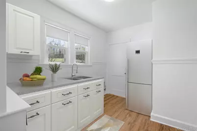 42 Crestview Street, New Rochelle, NY 10801 - Photo 14
