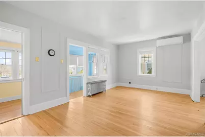 42 Crestview Street, New Rochelle, NY 10801 - Photo 2