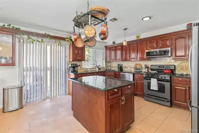 25 South Street, New York, NY 10310 - Photo 1