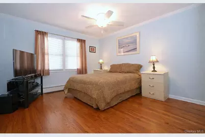 9 Agnes Court, Melville, NY 11747 - Photo 6