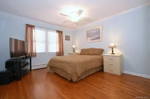 9 Agnes Ct, Melville, NY 11747 - Photo 6