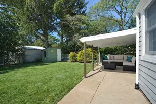 9 Agnes Ct, Melville, NY 11747 - Photo 16