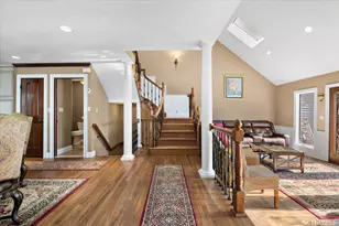 1 Windsor Ct, Amityville, NY 11701 - Photo 2