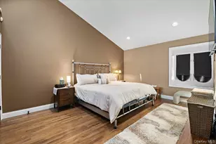 1 Windsor Ct, Amityville, NY 11701 - Photo 18