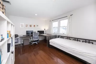 74 Bedford Avenue, New Hyde Park, NY 11040 - Photo 12