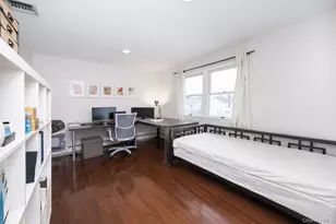 74 Bedford Ave, New Hyde Park, NY 11040 - Photo 12