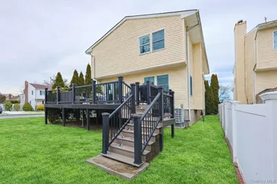 74 Bedford Avenue, New Hyde Park, NY 11040 - Photo 24