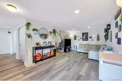 754 Blue Ridge Drive, Medford, NY 11763 - Photo 8