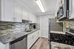 754 Blue Ridge Dr, Medford, NY 11763 - Photo 12