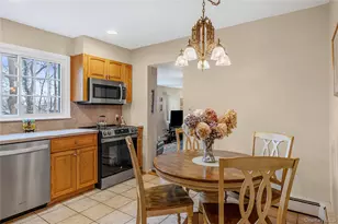 35 High Hills Ln, Huntington Station, NY 11746 - Photo 18