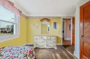 2469 Washington Ave, Oceanside, NY 11572 - Photo 12