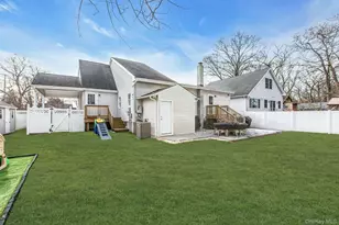 37 Weichers Ave, Ronkonkoma, NY 11779 - Photo 24