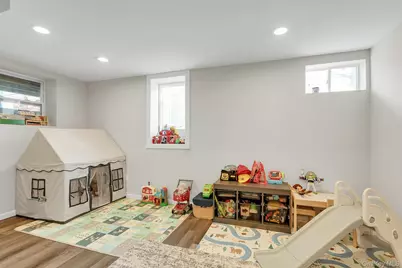 37 Weichers Avenue, Ronkonkoma, NY 11779 - Photo 22