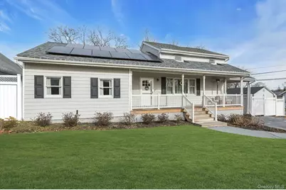 37 Weichers Avenue, Ronkonkoma, NY 11779 - Photo 2