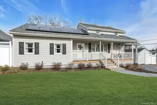 37 Weichers Ave, Ronkonkoma, NY 11779 - Photo 2