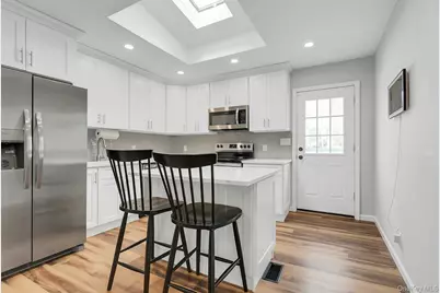 37 Weichers Avenue, Ronkonkoma, NY 11779 - Photo 10