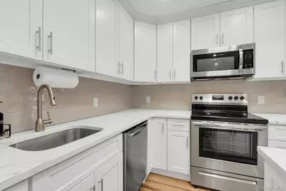 37 Weichers Avenue, Ronkonkoma, NY 11779 - Photo 12