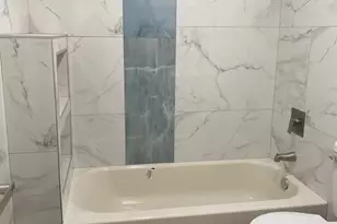 275 Beachview St, Copiague, NY 11726 - Photo 28