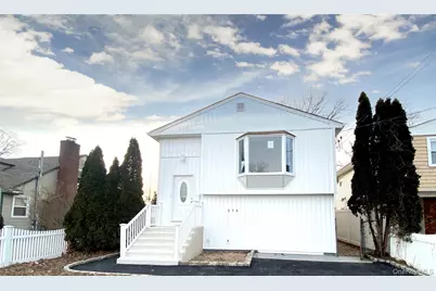 275 Beachview Street, Copiague, NY 11726 - Photo 1