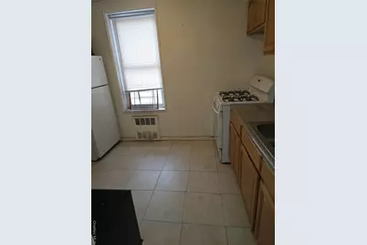 1332 Metropolitan Avenue #6K, Bronx, NY 10462 - Photo 8