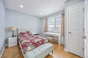 324 Post Ave, Westbury, NY 11590 - Photo 8