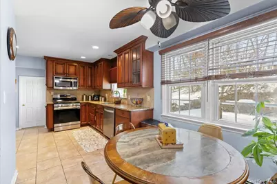 18 Moreland Road, New City, NY 10956 - Photo 4