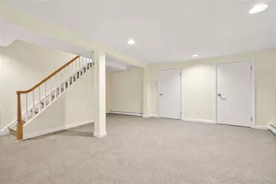 61 Squirrel Hill Road, East Hills, NY 11577 - Photo 28