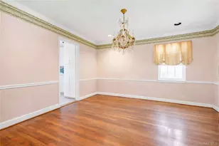 61 Squirrel Hill Rd, East Hills, NY 11577 - Photo 10