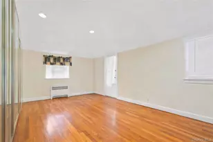 61 Squirrel Hill Rd, East Hills, NY 11577 - Photo 16